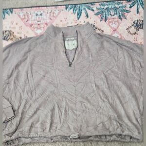 American Eagle Cropped Pullover Sweatshirt
